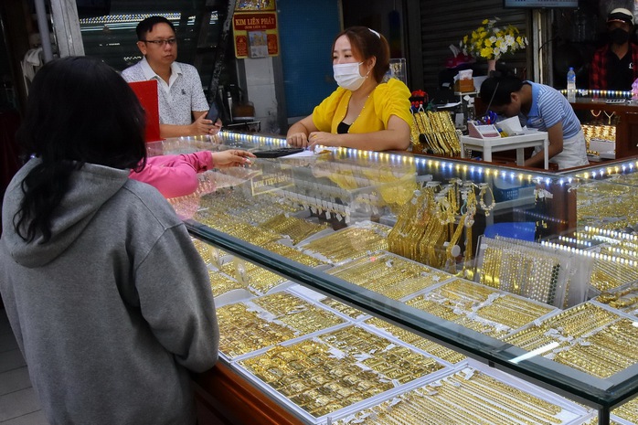 Giá vàng hôm nay, 21-2: Vàng thế giới lại nóng lên- Ảnh 1. Giá vàng hôm nay, 21-2: Vàng thế giới lại nóng lên- Ảnh 1.