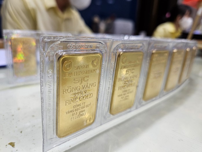Giá vàng SJC "bốc hơi" ngay sau ngày Thần Tài- Ảnh 1. Giá vàng SJC "bốc hơi" ngay sau ngày Thần Tài- Ảnh 1.