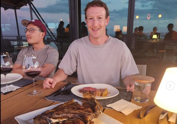 Mark Zuckerberg và những chuyện lạ quanh Mark Zuckerberg và những chuyện lạ quanh