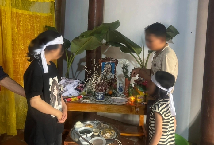 Quê nhà tiễn biệt cô gái trẻ xinh đẹp bị sát hại, giấu thi thể- Ảnh 1. Quê nhà tiễn biệt cô gái trẻ xinh đẹp bị sát hại, giấu thi thể- Ảnh 1.