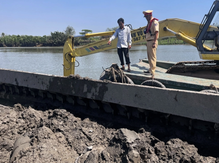 Kiểm soát, xử lý bùn từ các dự án nạo vét đường thủy nội địa- Ảnh 1. Kiểm soát, xử lý bùn từ các dự án nạo vét đường thủy nội địa- Ảnh 1.