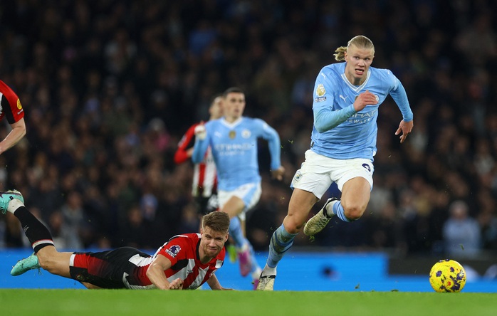 Haaland lập kỷ lục Ngoại hạng Anh, Man City tái chiếm ngôi nhì bảng- Ảnh 3. Haaland lập kỷ lục Ngoại hạng Anh, Man City tái chiếm ngôi nhì bảng- Ảnh 3.