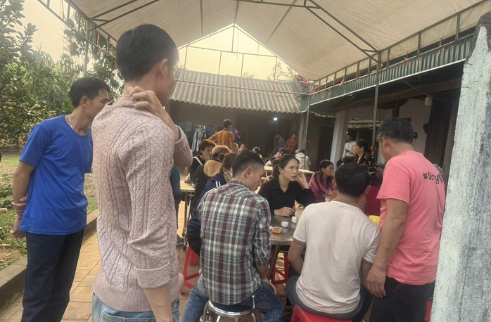 Quê nhà tiễn biệt cô gái trẻ xinh đẹp bị sát hại, giấu thi thể- Ảnh 2. Quê nhà tiễn biệt cô gái trẻ xinh đẹp bị sát hại, giấu thi thể- Ảnh 2.