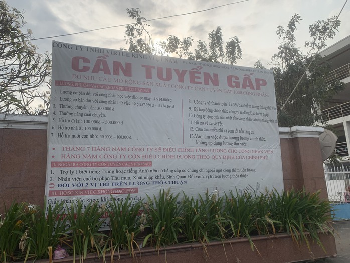 Hình ảnh quen thuộc ở Bình Dương ngay sau Tết - Ảnh 2. Hình ảnh quen thuộc ở Bình Dương ngay sau Tết - Ảnh 2.