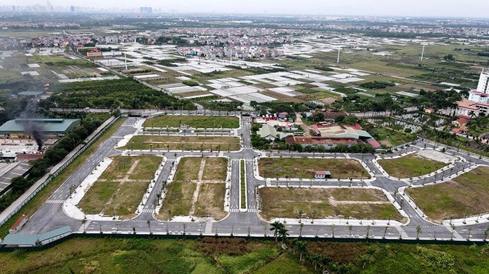 Vụ đấu giá đất gây thiệt hại trăm tỉ đồng: Truy tố thêm 2 nữ cán bộ Hà Nội- Ảnh 1. Vụ đấu giá đất gây thiệt hại trăm tỉ đồng: Truy tố thêm 2 nữ cán bộ Hà Nội- Ảnh 1.