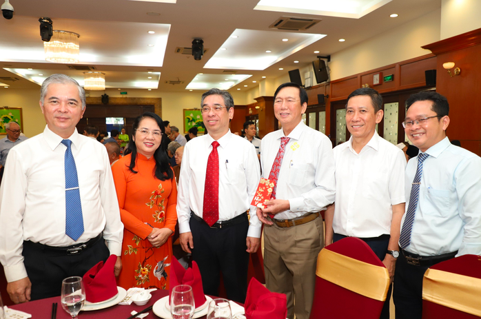 Lãnh đạo TP HCM trân trọng những đóng góp quý báu của đồng bào dân tộc thiểu số- Ảnh 1. Lãnh đạo TP HCM trân trọng những đóng góp quý báu của đồng bào dân tộc thiểu số- Ảnh 1.