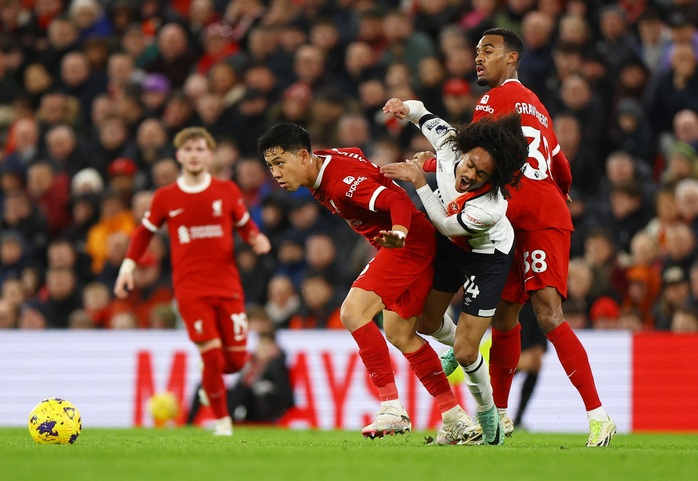 Ngược dòng siêu đỉnh, Liverpool vùi dập Luton Town ở Anfield- Ảnh 3. Ngược dòng siêu đỉnh, Liverpool vùi dập Luton Town ở Anfield- Ảnh 3.