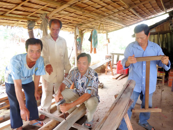 “Ông Tư lục tỉnh” xây nhà cho người nghèo- Ảnh 2. “Ông Tư lục tỉnh” xây nhà cho người nghèo- Ảnh 2.