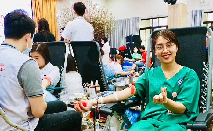 Tri ân và kêu gọi đoàn viên, người lao động hiến máu- Ảnh 2. Tri ân và kêu gọi đoàn viên, người lao động hiến máu- Ảnh 2.