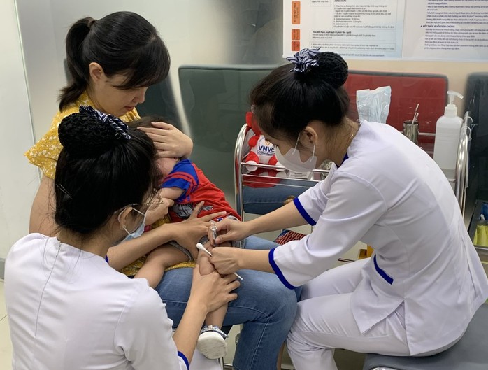 VNVC ra mắt vắc-xin phòng viêm màng não mô cầu từ 2 tháng tuổi- Ảnh 2. VNVC ra mắt vắc-xin phòng viêm màng não mô cầu từ 2 tháng tuổi- Ảnh 2.