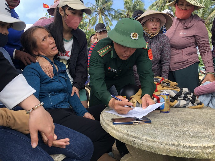NÓNG: Tàu cá va chạm với tàu hàng, 9 ngư dân thương vong- Ảnh 1. NÓNG: Tàu cá va chạm với tàu hàng, 9 ngư dân thương vong- Ảnh 1.