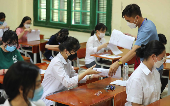 Bộ GD-ĐT cảnh báo việc tuyển thẳng vào lớp 10 bằng chứng chỉ IELTS- Ảnh 1. Bộ GD-ĐT cảnh báo việc tuyển thẳng vào lớp 10 bằng chứng chỉ IELTS- Ảnh 1.
