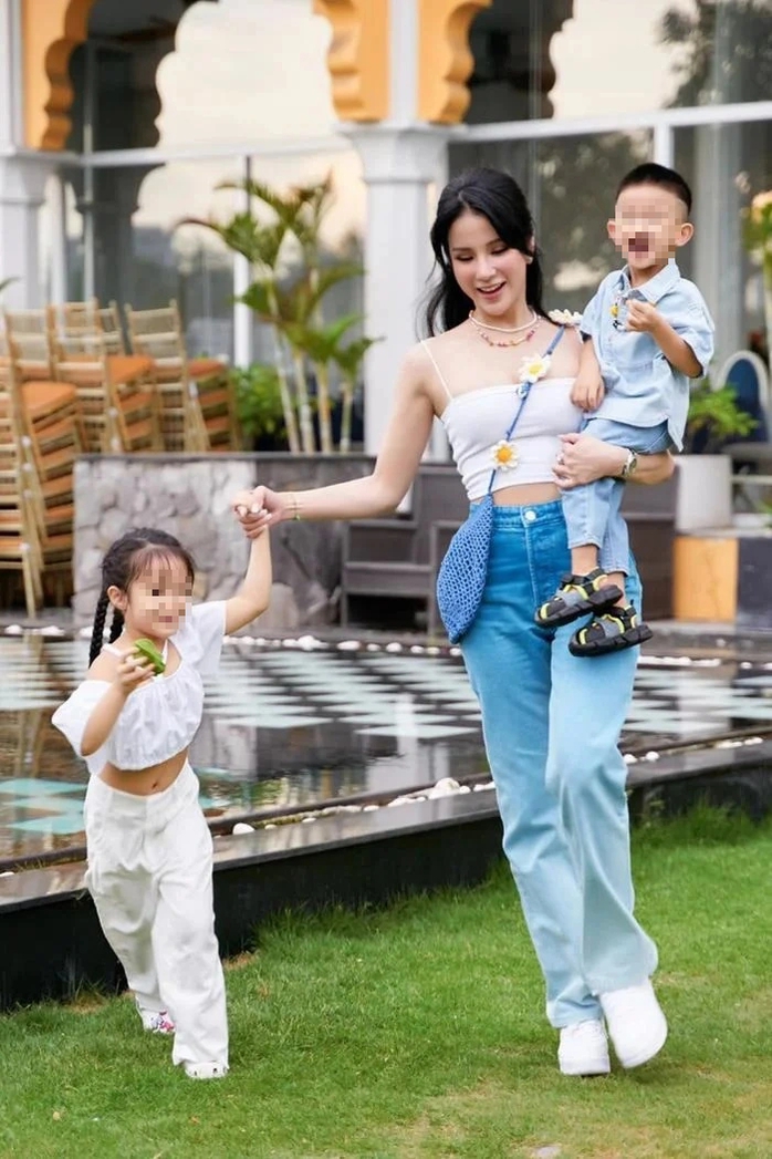 Diệp Lâm Anh gọi tên chồng cũ lúc nửa đêm- Ảnh 2. Diệp Lâm Anh gọi tên chồng cũ lúc nửa đêm- Ảnh 2.