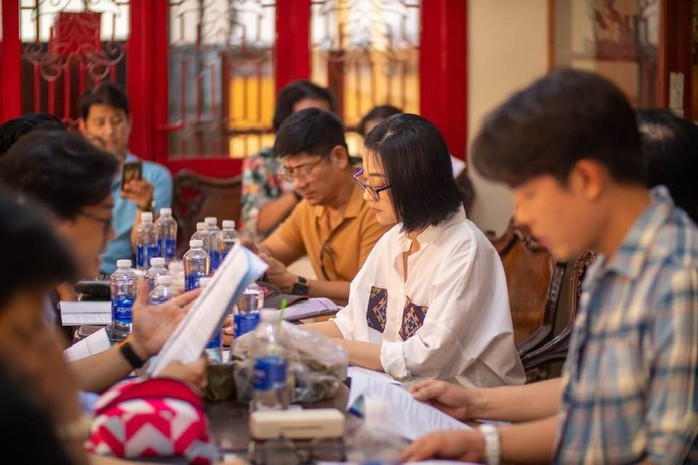 Đại Nghĩa, Đình Toàn, Mỹ Duyên xúc động trong ngày viếng Lẵng Đại Nghĩa, Đình Toàn, Mỹ Duyên xúc động trong ngày viếng Lẵng