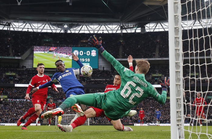 Nghẹt thở chung kết, Liverpool đăng quang League Cup - Ảnh 4.