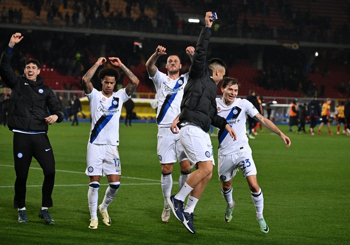 Vòng 26 Serie A: Inter nối dài mạch thắng, Milan hoà tiếc nuối.- Ảnh 1. Vòng 26 Serie A: Inter nối dài mạch thắng, Milan hoà tiếc nuối.- Ảnh 1.