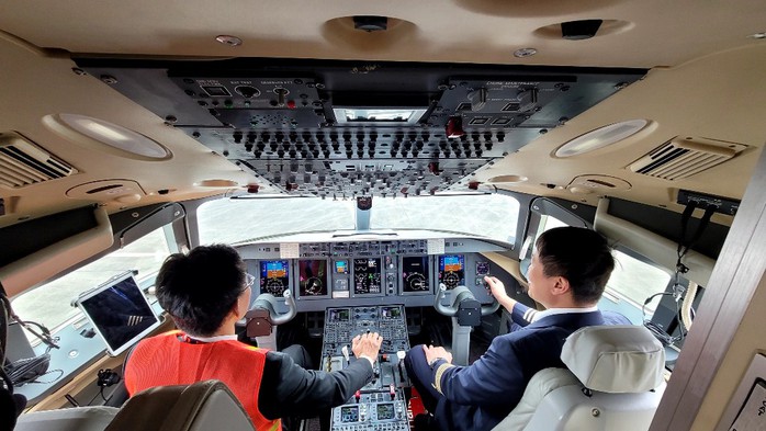 Buồng lái C919