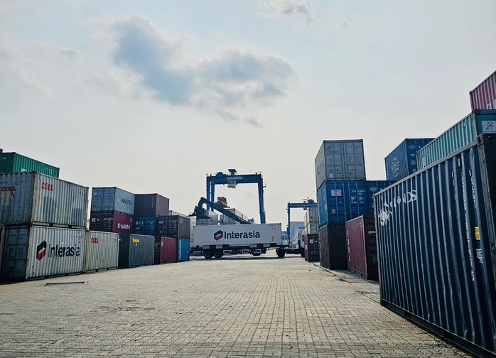 Vì sao hàng tồn ở các cảng TP HCM tăng đột biến tới 5.000 container?- Ảnh 1. Vì sao hàng tồn ở các cảng TP HCM tăng đột biến tới 5.000 container?- Ảnh 1.