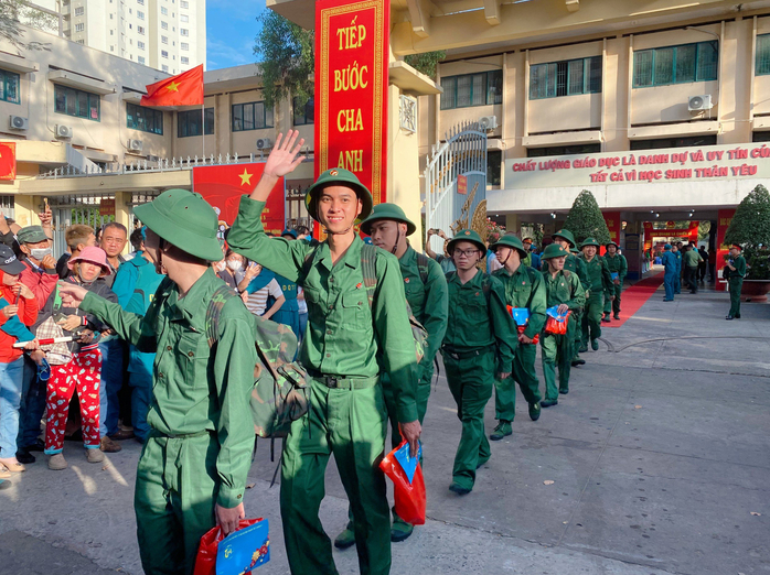 Náo nức ngày hội giao quân- Ảnh 25.