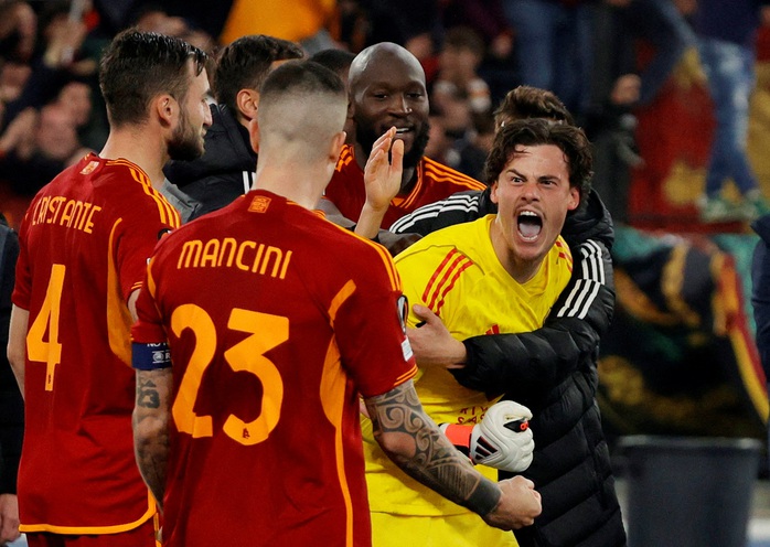 HLV De Rossi thổi bùng niềm tin Champions League cho Roma- Ảnh 3.