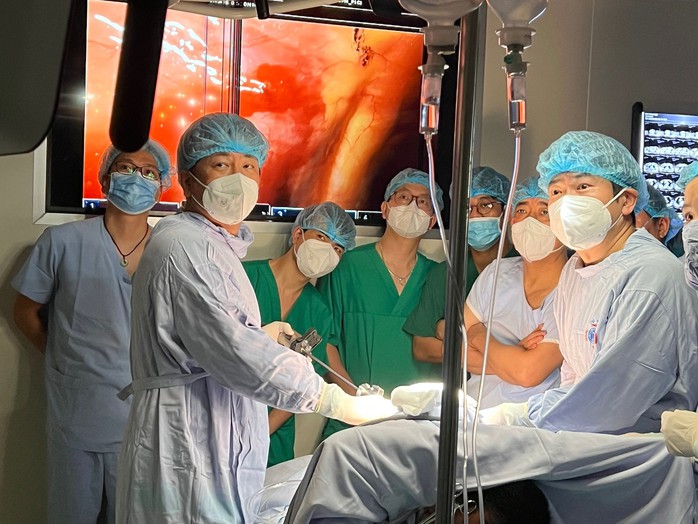 Số bác sĩ tính trên tổng số dân ở nước ta vẫn còn thấp so với mục tiêu đặt ra Số bác sĩ tính trên tổng số dân ở nước ta vẫn còn thấp so với mục tiêu đặt ra