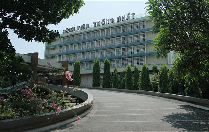 Hai người nam, nữ đi cấp cứu sau Hai người nam, nữ đi cấp cứu sau