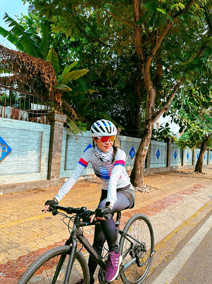 Diệp Bảo Ngọc từ tượng Mai Vàng đến giải chạy half marathon Diệp Bảo Ngọc từ tượng Mai Vàng đến giải chạy half marathon