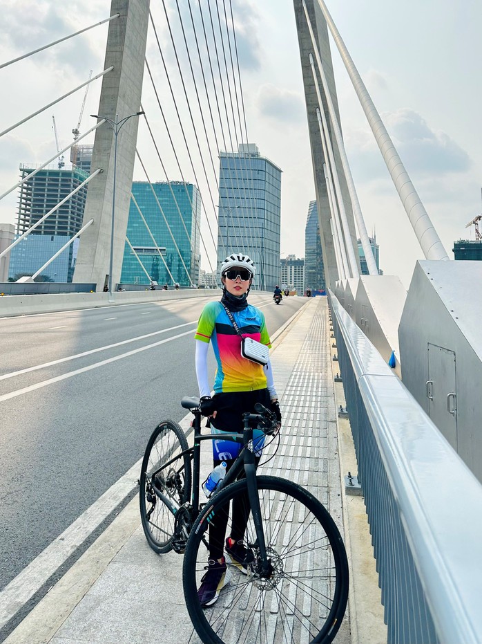Diệp Bảo Ngọc từ tượng Mai Vàng đến giải chạy half marathon Diệp Bảo Ngọc từ tượng Mai Vàng đến giải chạy half marathon