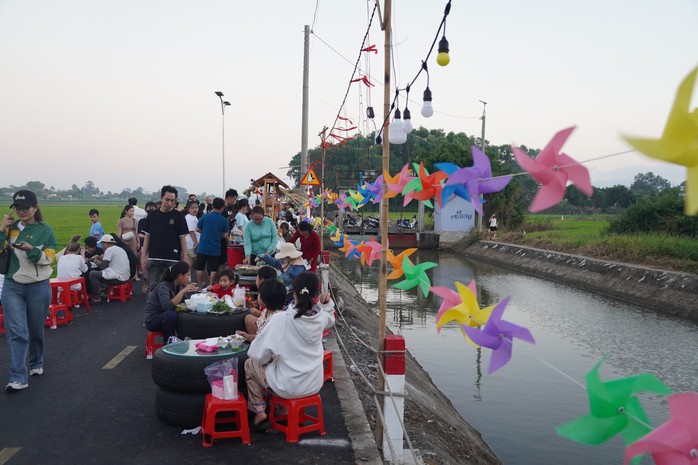 Tạm dừng hoạt động chợ quê Tạm dừng hoạt động chợ quê