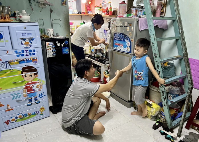 Cuộc sống khó khăn, công nhân Cuộc sống khó khăn, công nhân