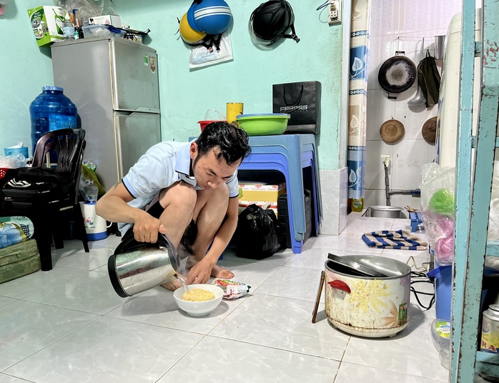Cuộc sống khó khăn, công nhân Cuộc sống khó khăn, công nhân