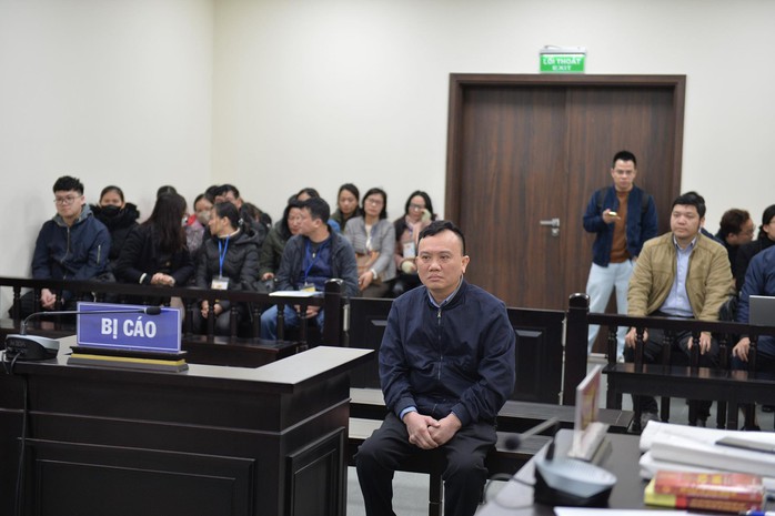 Cựu cựu giám đốc CDC Hà Nội xin hoãn tòa vì bị Cựu cựu giám đốc CDC Hà Nội xin hoãn tòa vì bị