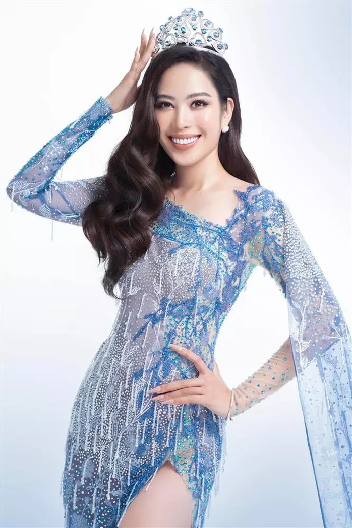 Nam Em được trả lại vương miện hoa hậu như nguyện vọng?
- Ảnh 1. Nam Em được trả lại vương miện hoa hậu như nguyện vọng?
- Ảnh 1.