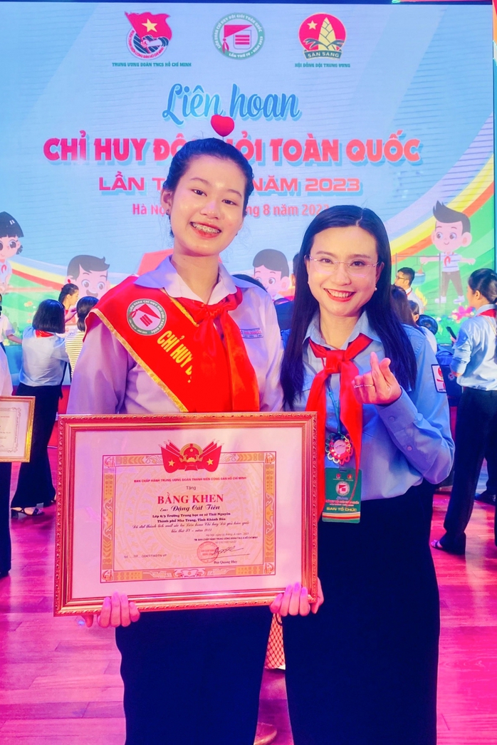Nữ sinh lớp 9 lọt top 20 Gương mặt trẻ Việt Nam tiêu biểu năm 2023- Ảnh 3. Nữ sinh lớp 9 lọt top 20 Gương mặt trẻ Việt Nam tiêu biểu năm 2023- Ảnh 3.