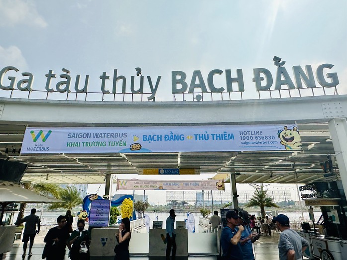TP HCM đổi tên nhiều “ga tàu thủy” thành “bến tàu”- Ảnh 1. TP HCM đổi tên nhiều “ga tàu thủy” thành “bến tàu”- Ảnh 1.