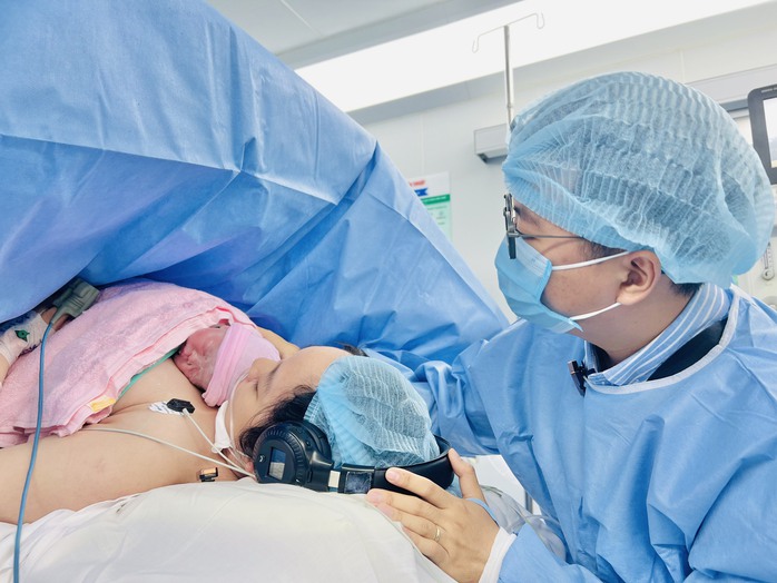 Thêm một bé gái chào đời sau khi được thông tim trong bào thai- Ảnh 4. Thêm một bé gái chào đời sau khi được thông tim trong bào thai- Ảnh 4.