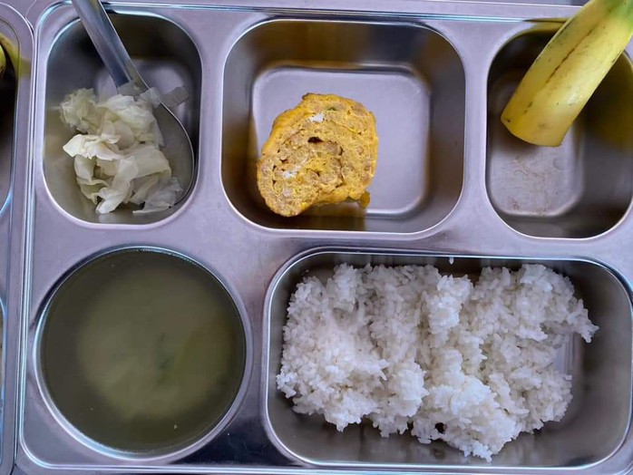 Xôn xao suất ăn 