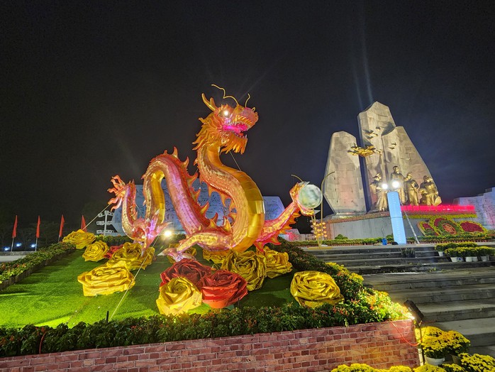 Vẻ đẹp cặp linh vật rồng "song long chầu ngọc" ở Quảng Bình- Ảnh 11. Vẻ đẹp cặp linh vật rồng "song long chầu ngọc" ở Quảng Bình- Ảnh 11.