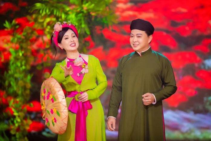 Hà Phương tụ hội cùng Quyền Linh, NSND Trịnh Kim Chi- Ảnh 9. Hà Phương tụ hội cùng Quyền Linh, NSND Trịnh Kim Chi- Ảnh 9.