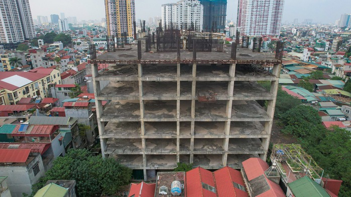 Cận cảnh toà tháp đôi Sky Garden bỏ hoang sau hơn 12 năm khởi công- Ảnh 4.