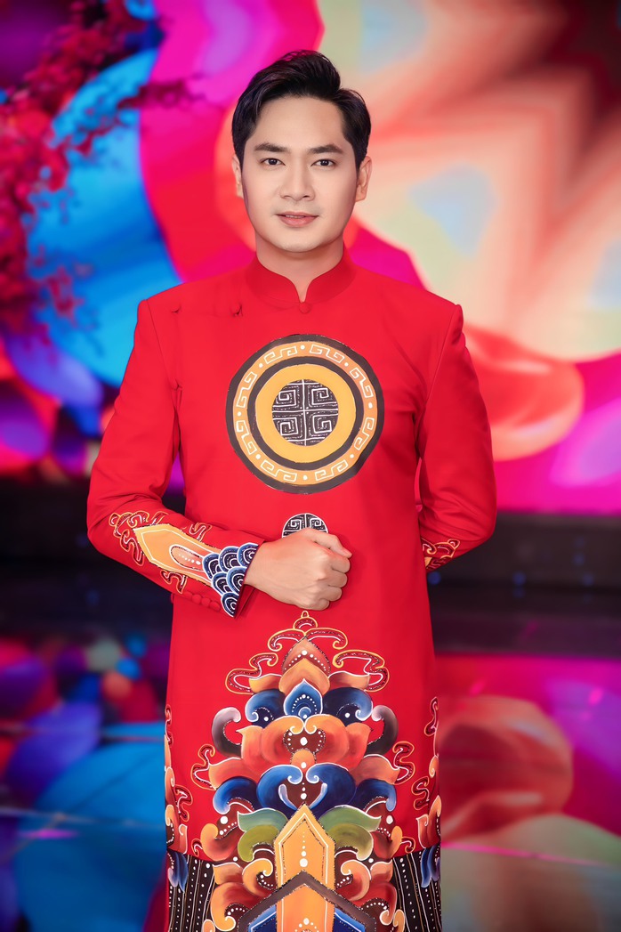 Hà Phương tụ hội cùng Quyền Linh, NSND Trịnh Kim Chi- Ảnh 6. Hà Phương tụ hội cùng Quyền Linh, NSND Trịnh Kim Chi- Ảnh 6.