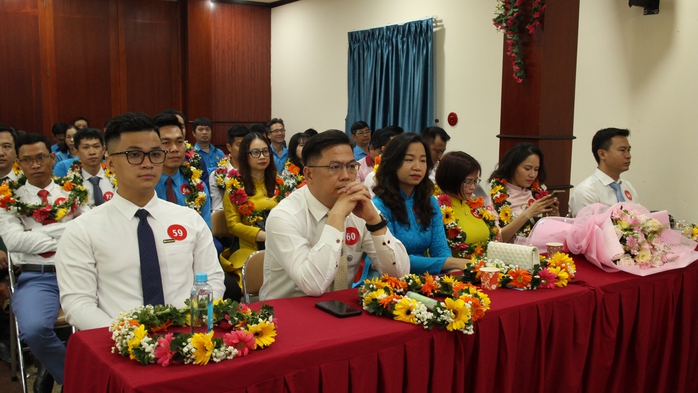 Tuyên dương 76 gương đảng viên tiêu biểu là công nhân- Ảnh 6. Tuyên dương 76 gương đảng viên tiêu biểu là công nhân- Ảnh 6.