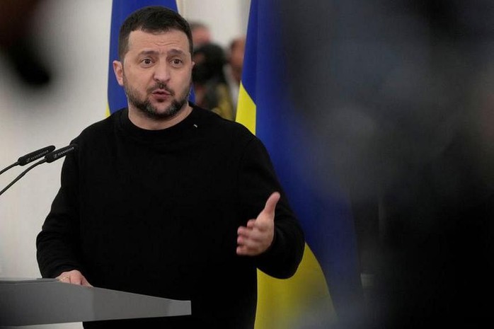 Tổng thống Ukraine hết lời khen lô vũ khí “xịn”- Ảnh 1. Tổng thống Ukraine hết lời khen lô vũ khí “xịn”- Ảnh 1.