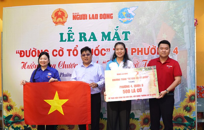 TP HCM: Ra mắt “Đường cờ Tổ quốc” trên địa bàn quận 3- Ảnh 2.