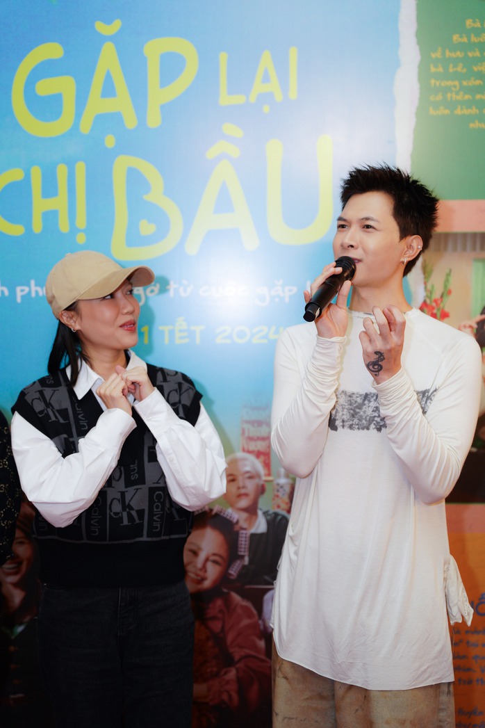 Anh Tú - Diệu Nhi mặc thường phục, kéo vali đến sự kiện- Ảnh 5. Anh Tú - Diệu Nhi mặc thường phục, kéo vali đến sự kiện- Ảnh 5.