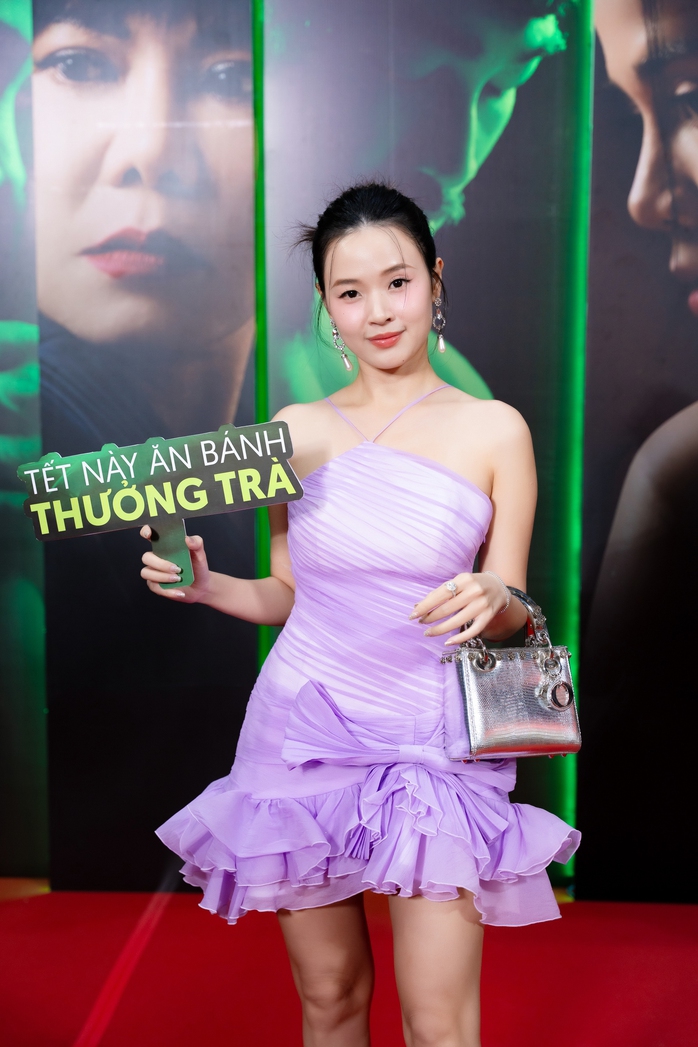 Đàm Vĩnh Hưng, Vũ Hà… chúc mừng Việt Hương, Lê Hoàng!- Ảnh 13. Đàm Vĩnh Hưng, Vũ Hà… chúc mừng Việt Hương, Lê Hoàng!- Ảnh 13.