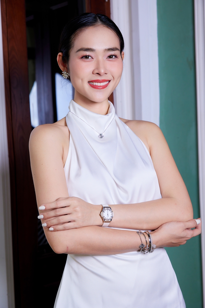 Vừa nhận giải Mai Vàng, Diệp Bảo Ngọc báo tin vui khác
- Ảnh 1. Vừa nhận giải Mai Vàng, Diệp Bảo Ngọc báo tin vui khác
- Ảnh 1.