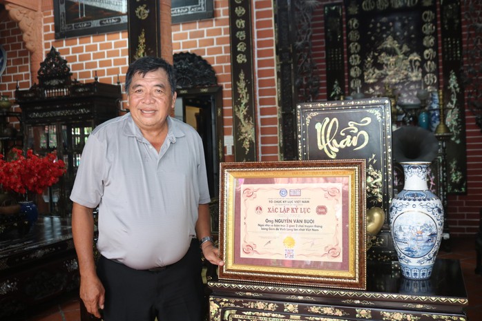 CLIP: Chiêm ngưỡng ngôi nhà gốm đỏ "độc nhất vô nhị" ở miền Tây- Ảnh 19. CLIP: Chiêm ngưỡng ngôi nhà gốm đỏ "độc nhất vô nhị" ở miền Tây- Ảnh 19.