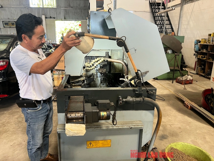 Từ thợ sửa xe đến sáng chế vươn tầm quốc tế- Ảnh 10. Từ thợ sửa xe đến sáng chế vươn tầm quốc tế- Ảnh 10.