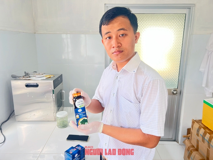 CLIP: Tảo "siêu thực phẩm" ở Vĩnh Long cháy hàng dịp Tết- Ảnh 1. CLIP: Tảo "siêu thực phẩm" ở Vĩnh Long cháy hàng dịp Tết- Ảnh 1.